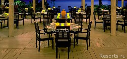 Carlisle Bay 32